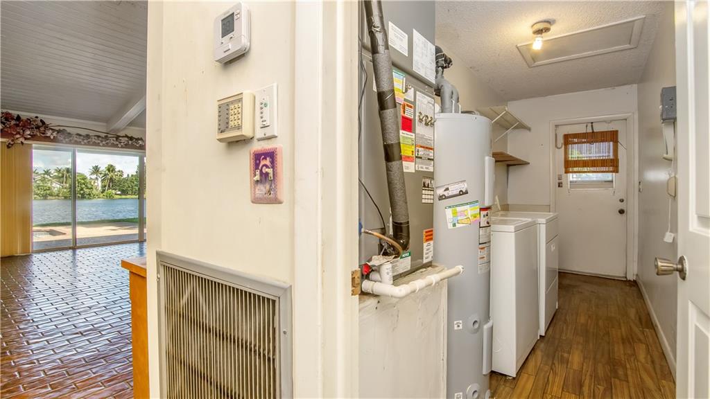 Davide Isles 83-2 B - Residential