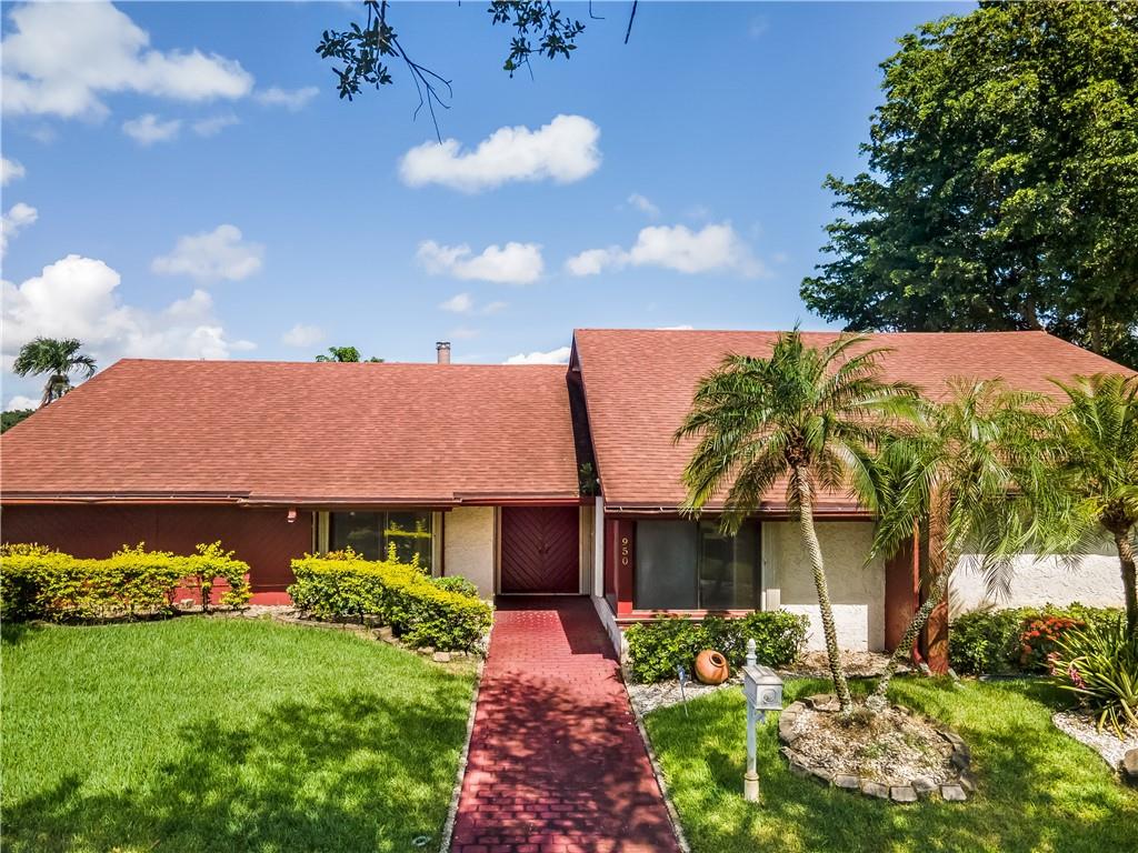 Davide Isles 83-2 B - Residential