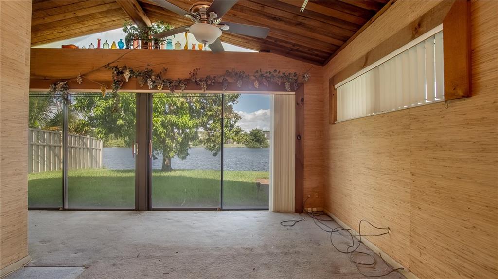 Davide Isles 83-2 B - Residential