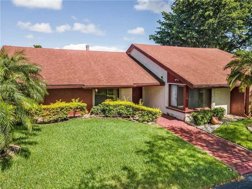 Looking for the Perfect Home to Renovate? Look No Further. This is It!!! Million Dollar View in one of Plantation's best neighborhoods. This home has good bones with a newer roof and newer split zone AC system, Fireplace, Accordian Shutters on all windows. Huge 4 Bedroom 3 Bath Home on Large waterfront lot with inground pool and spectacular views of million dollar homes and Golf Course. Located on quiet dead end street. Perfect opportunity to gain sweat equity or bring your designer and GC to make your dream home your way. Hurry up! This one is gonna go FAST!!!!