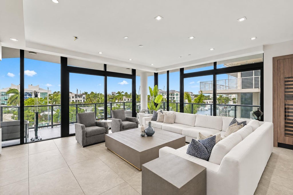 Photo of 141 ISLE OF VENICE Drive #4-N, Fort Lauderdale, FL 33301 (MLS # B26094219)