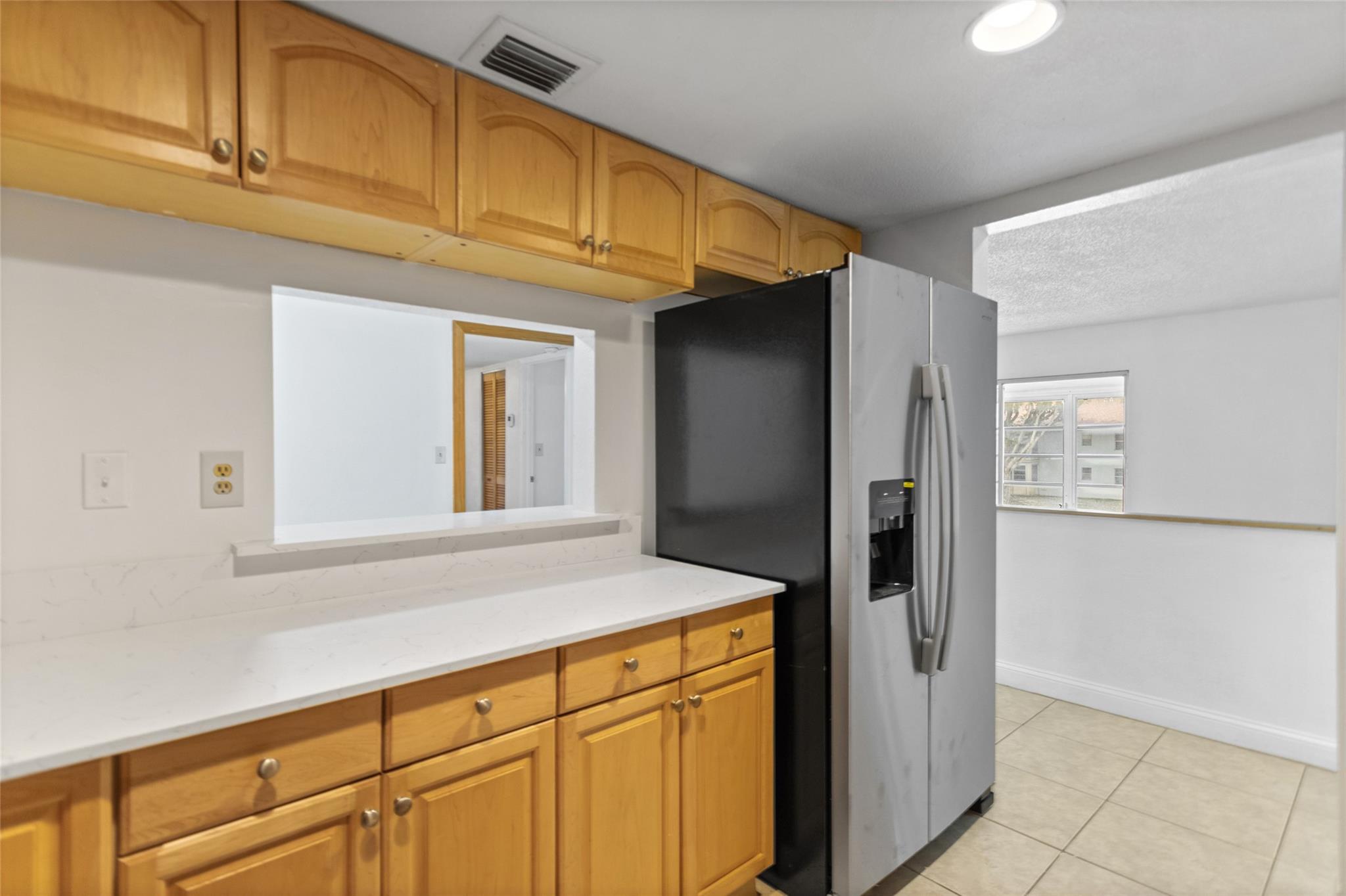 424 N Laurel Dr 1807