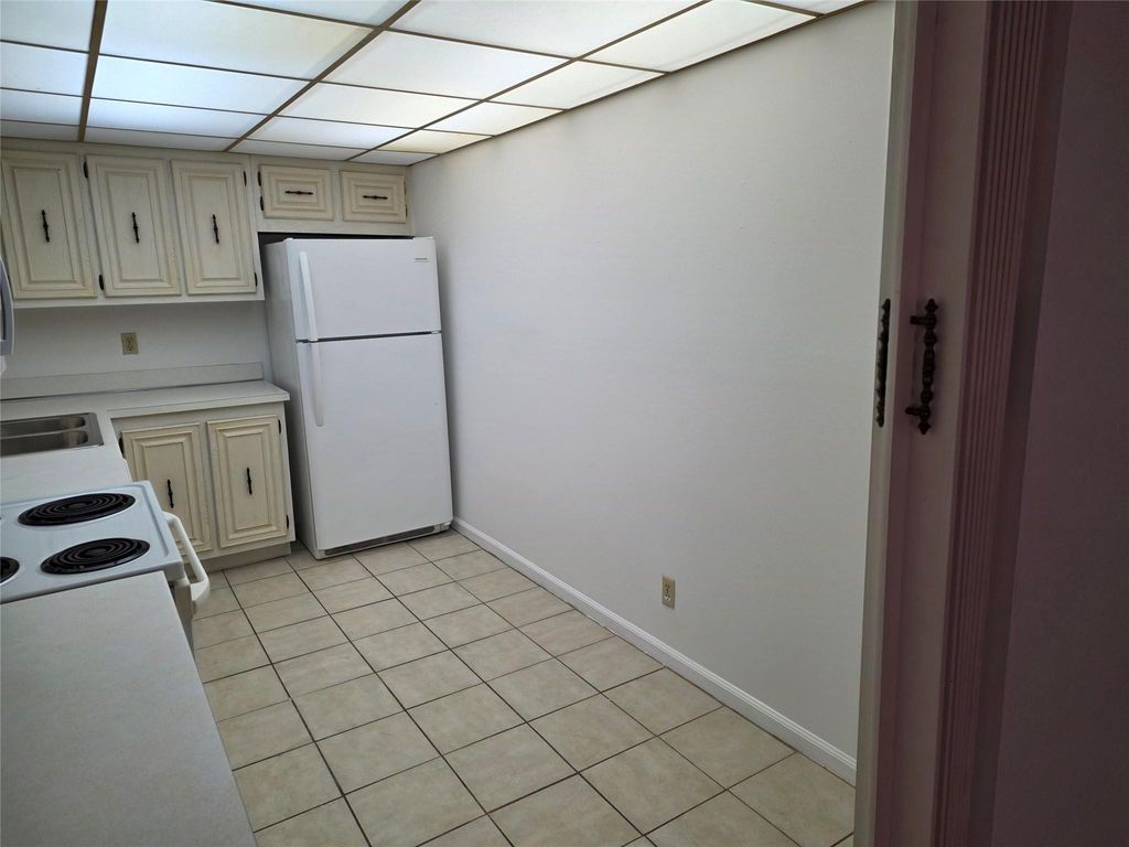 Photo of 959 SE 2nd Avenue #204, Deerfield Beach, FL 33441 (MLS # F10549685)