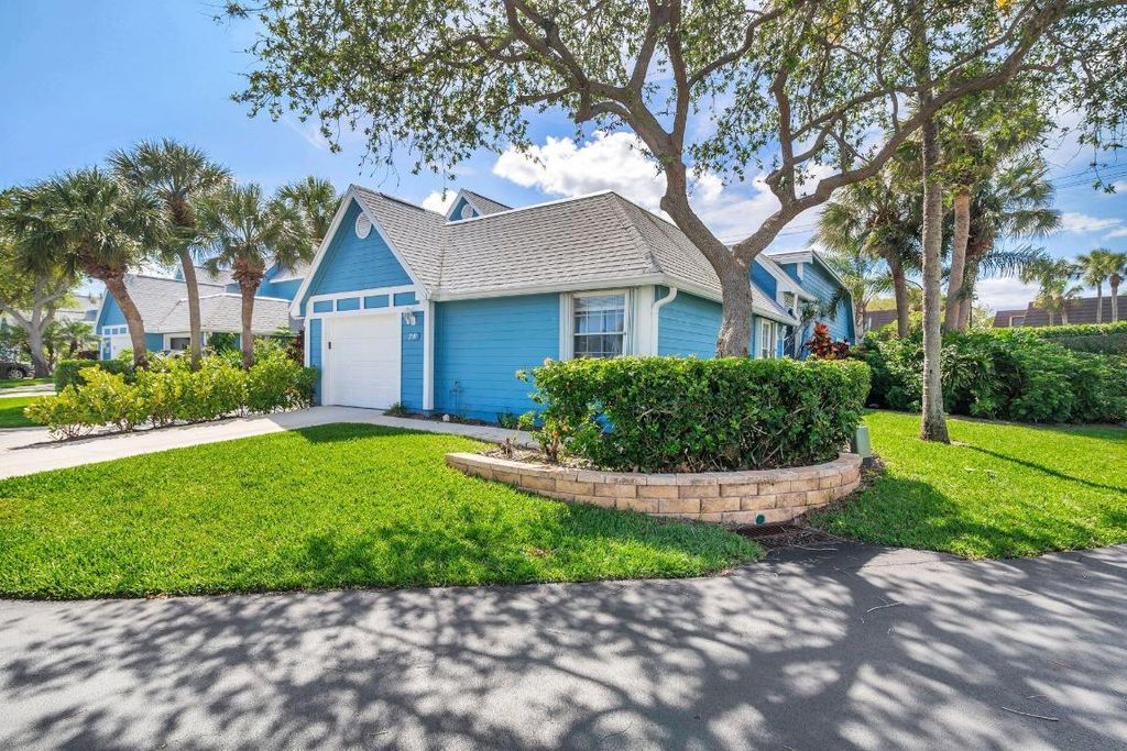 Photo of 1101 Ocean Dunes Circle, Jupiter, FL 33477 (MLS # R10971441)