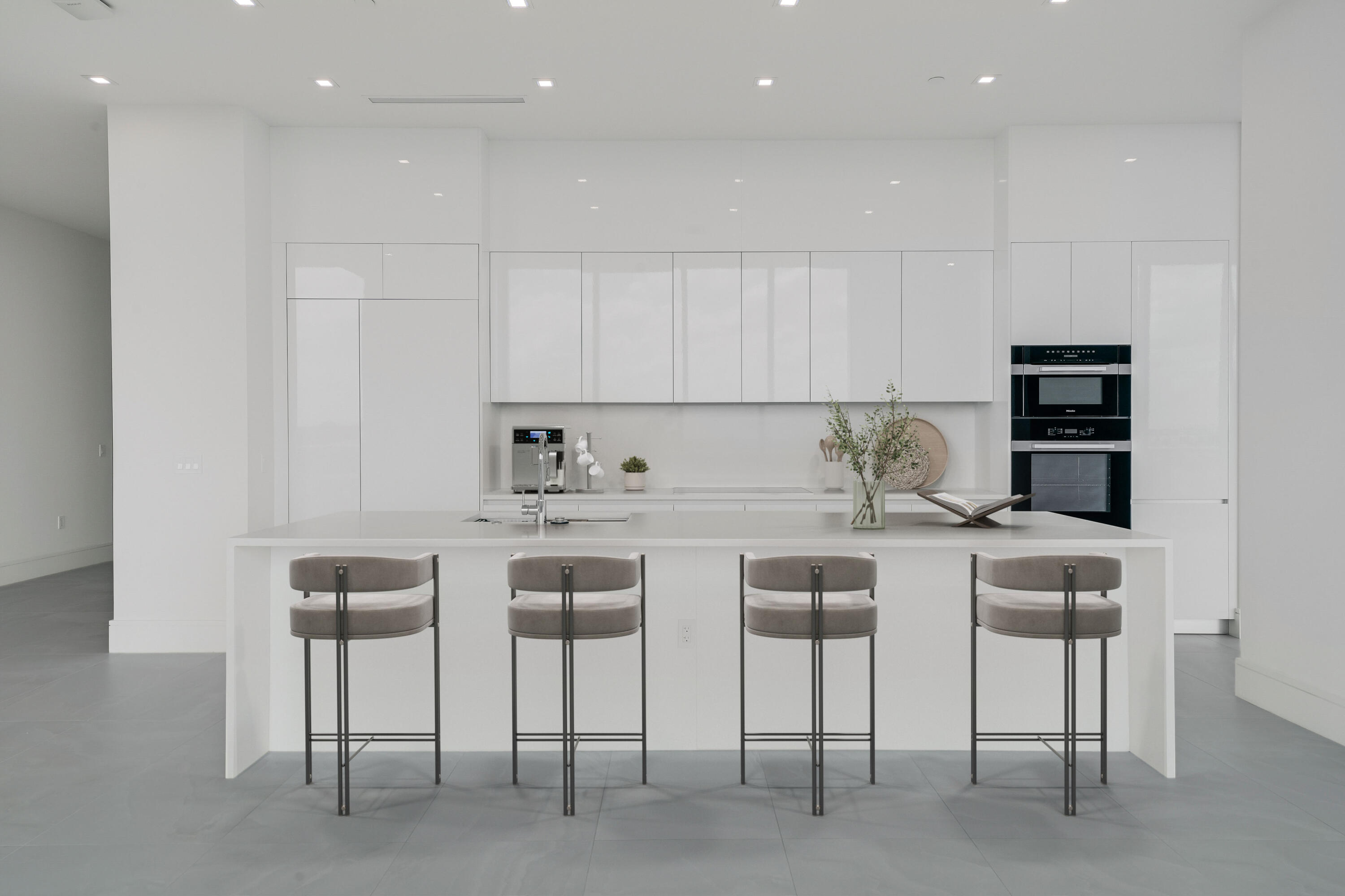 NAUTILUS 220 CONDO - Residential Lease