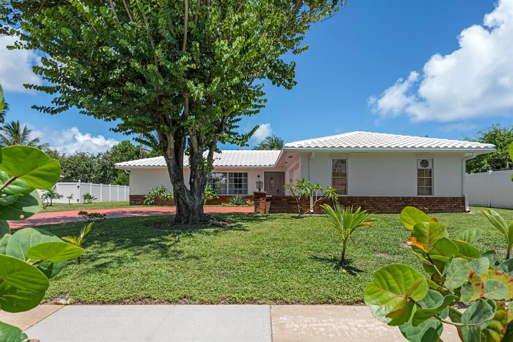 Photo of 1919 Crafton Road, North Palm Beach, FL 33408 (MLS # R10751191)