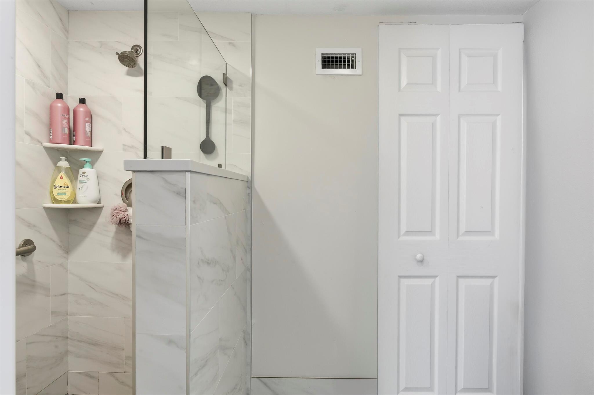 CASTLEWOOD TOWN VILLAS CO - Residential