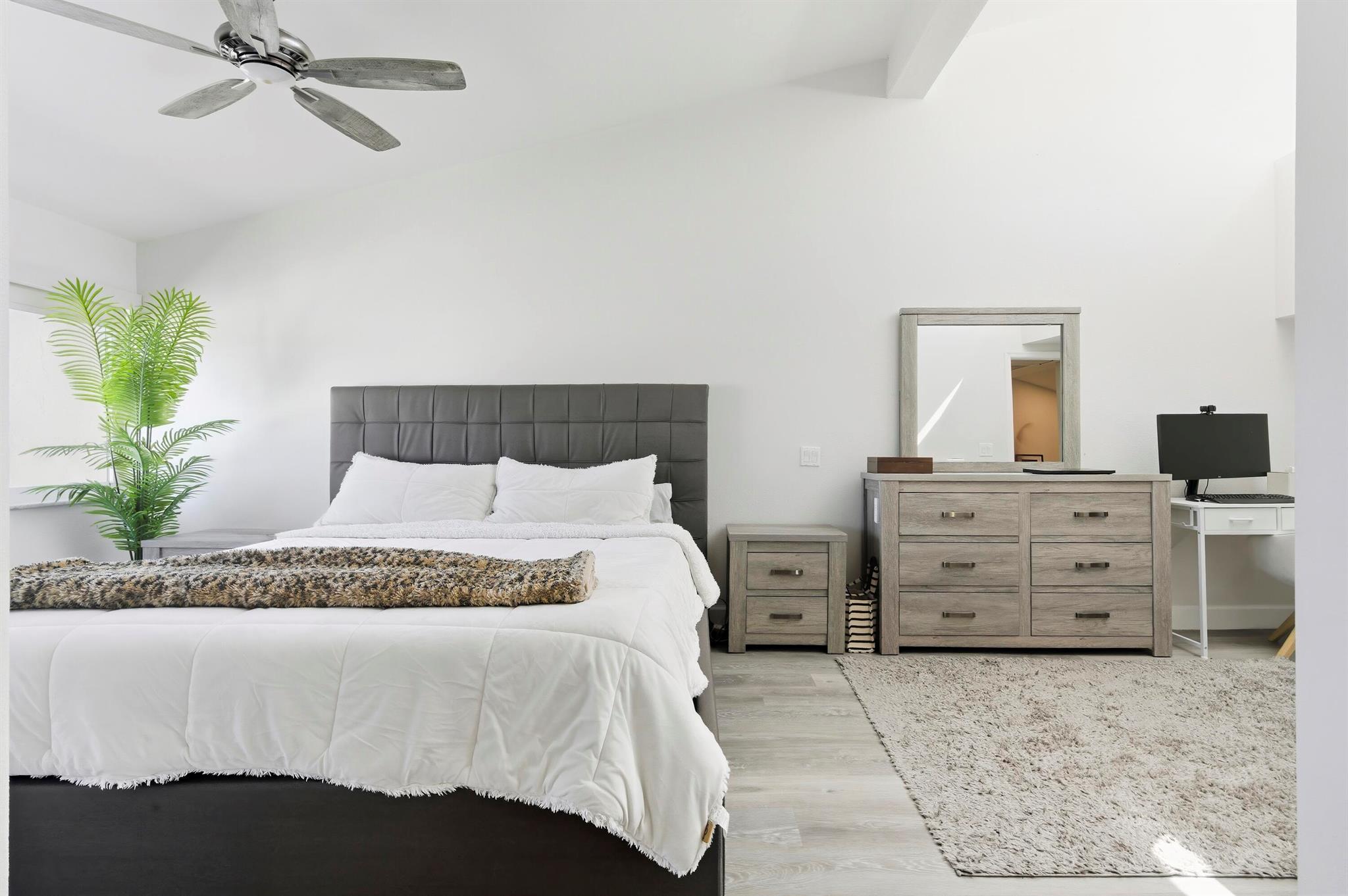 CASTLEWOOD TOWN VILLAS CO - Residential