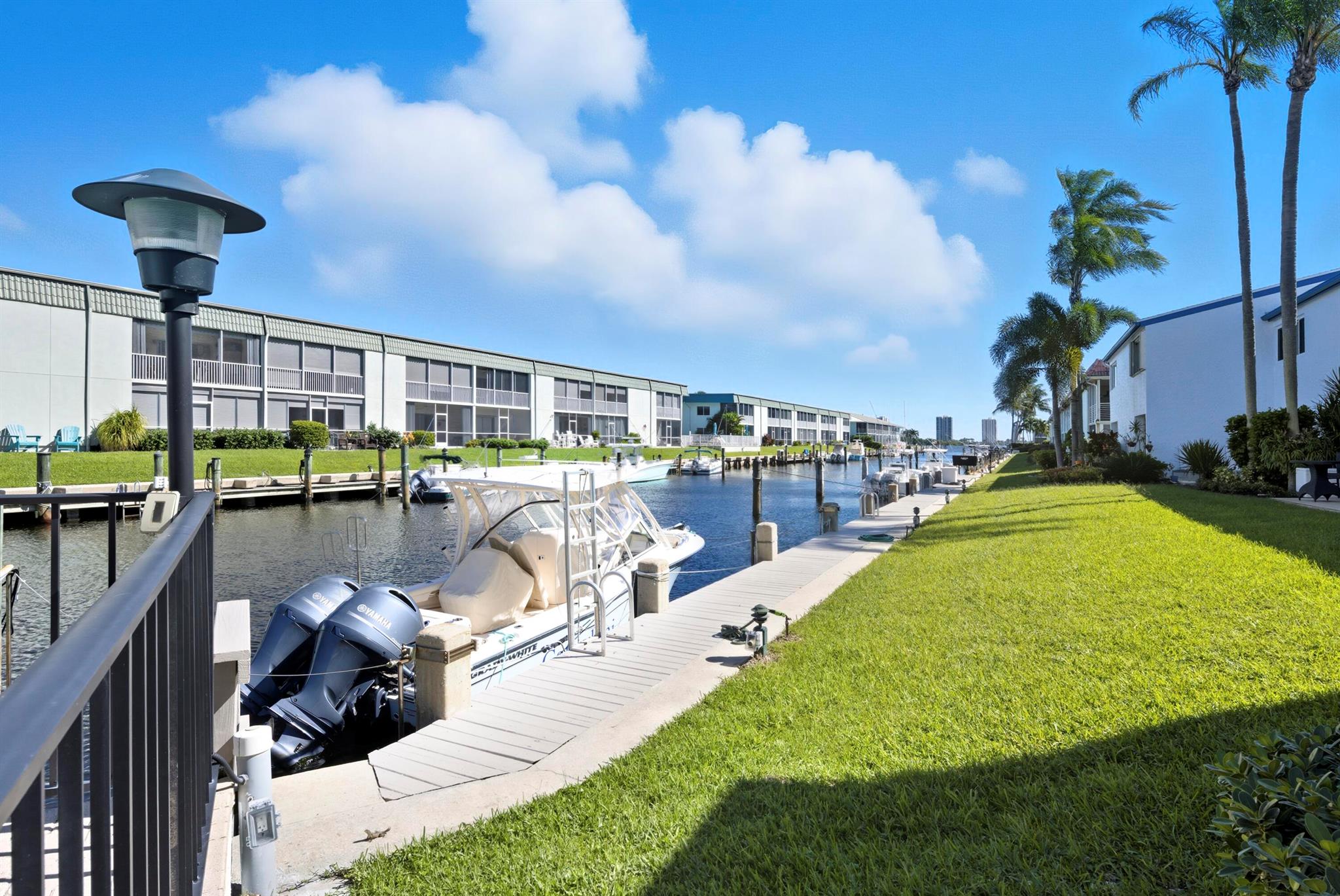 CASTLEWOOD TOWN VILLAS CO - Residential