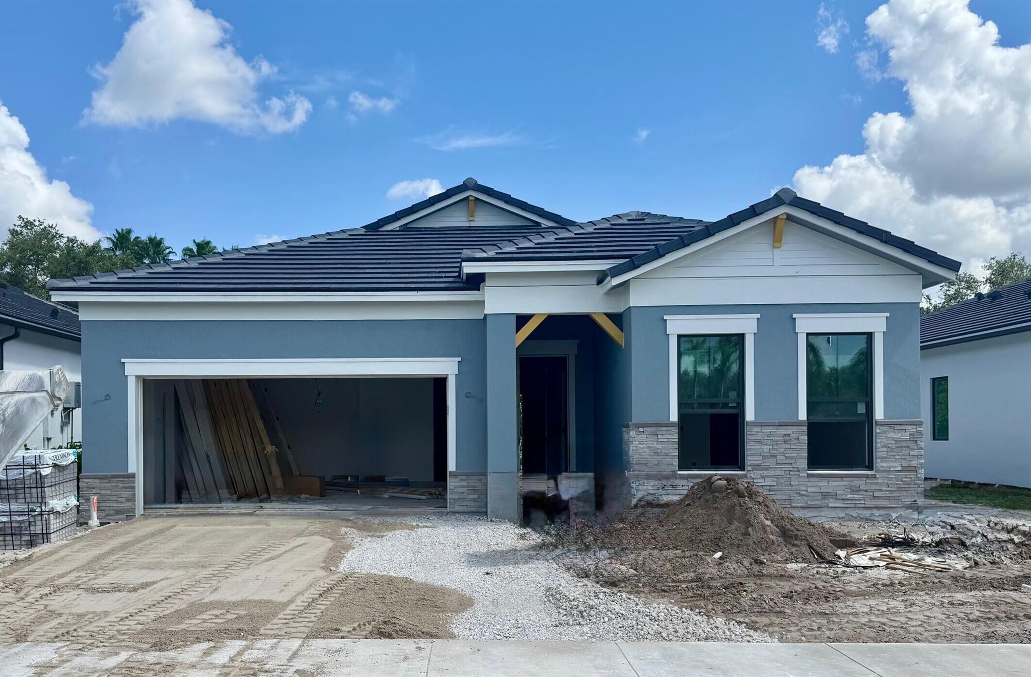 9133 Cape Honey Bee Lane Prestige 9