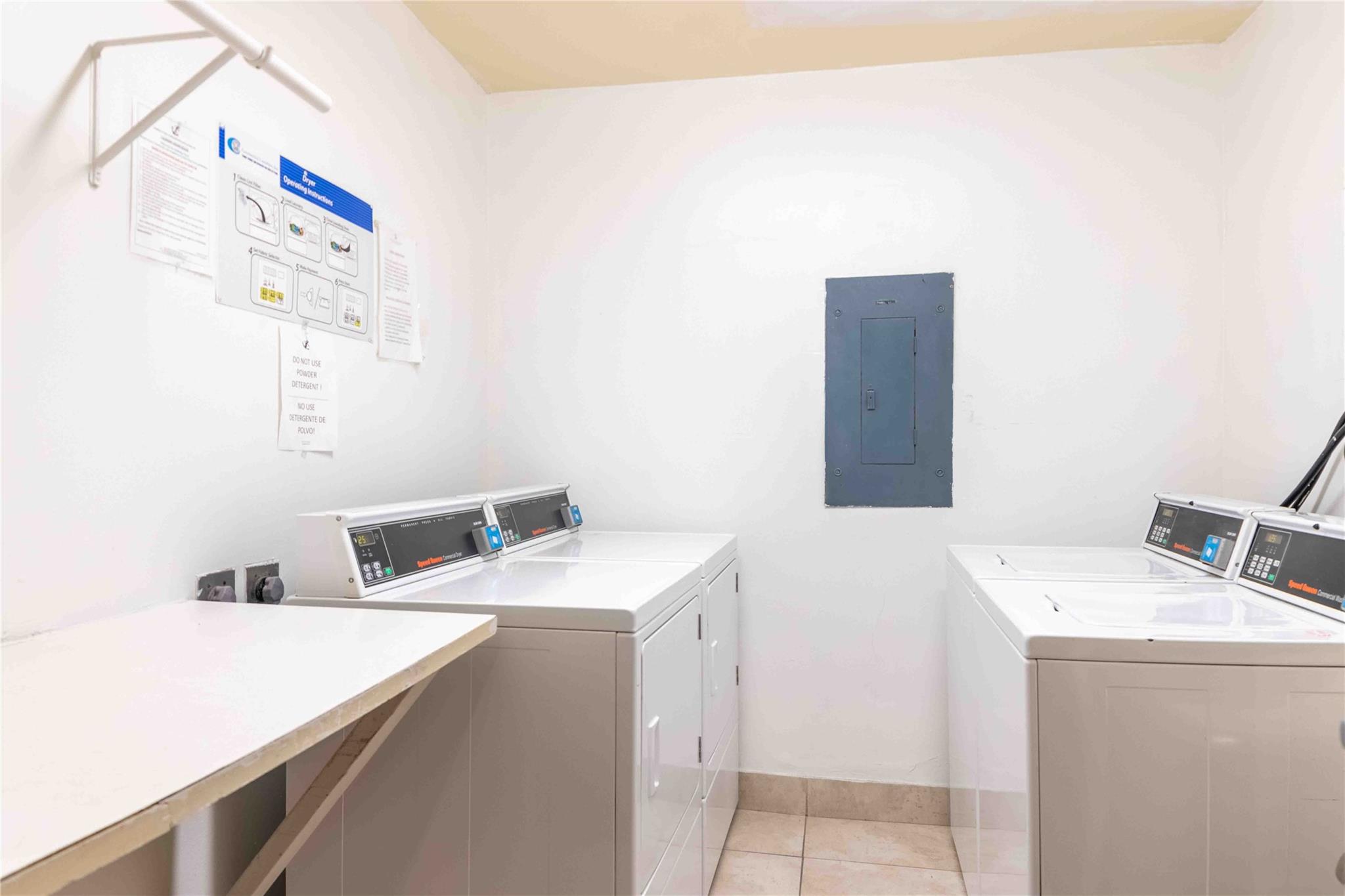 ADMIRALS PORT CONDO - Residential Lease