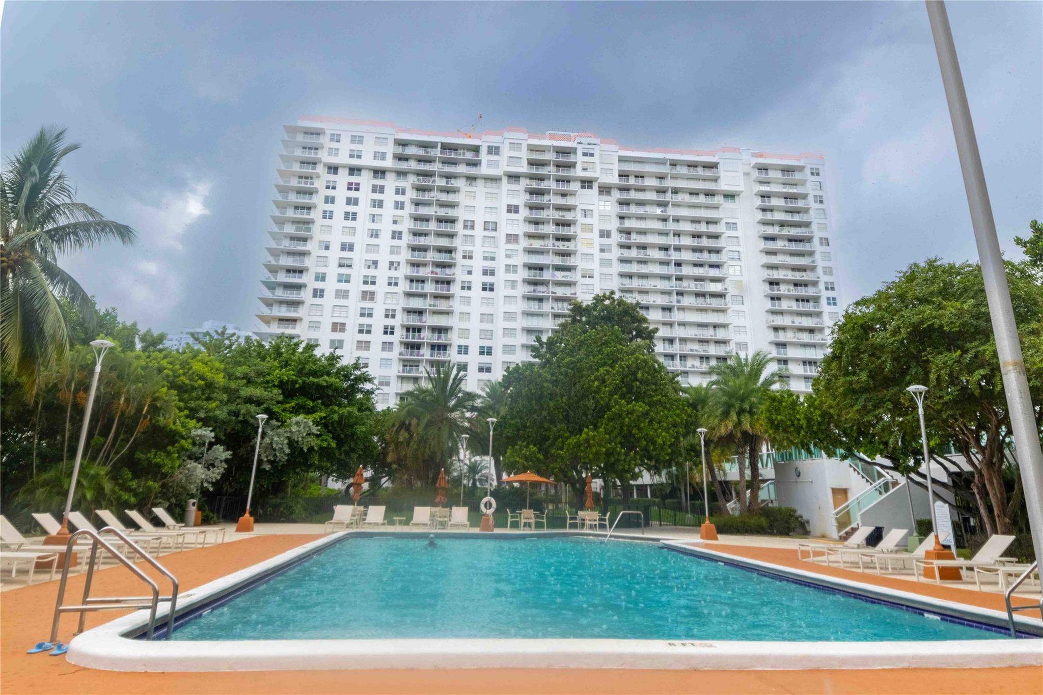ADMIRALS PORT CONDO - Residential Lease