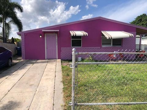 1052 W 26th  Street Riviera Beach FL 33410