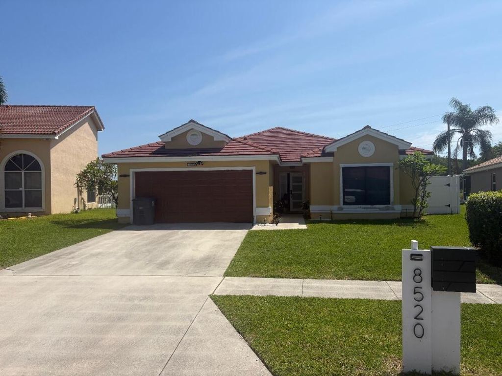 Photo of 8520 Tourmaline Boulevard, Boynton Beach, FL 33472 (MLS # B26021610)