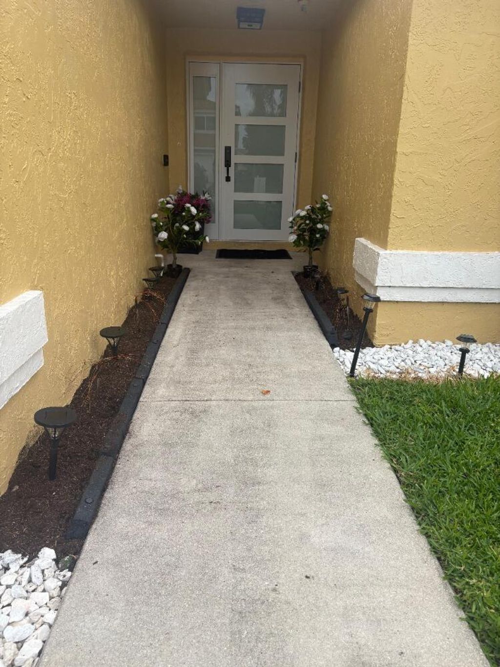 Photo of 8520 Tourmaline Boulevard, Boynton Beach, FL 33472 (MLS # B26021610)