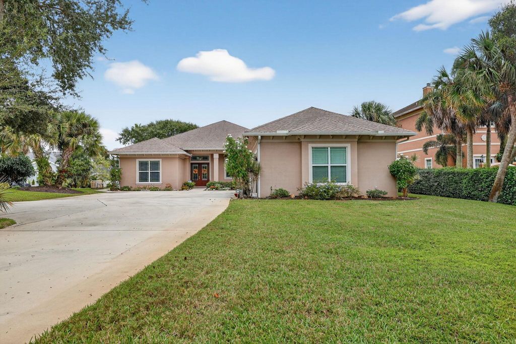 Photo of 3241 SE South Lookout Boulevard, Port Saint Lucie, FL 34984 (MLS # R11138835)