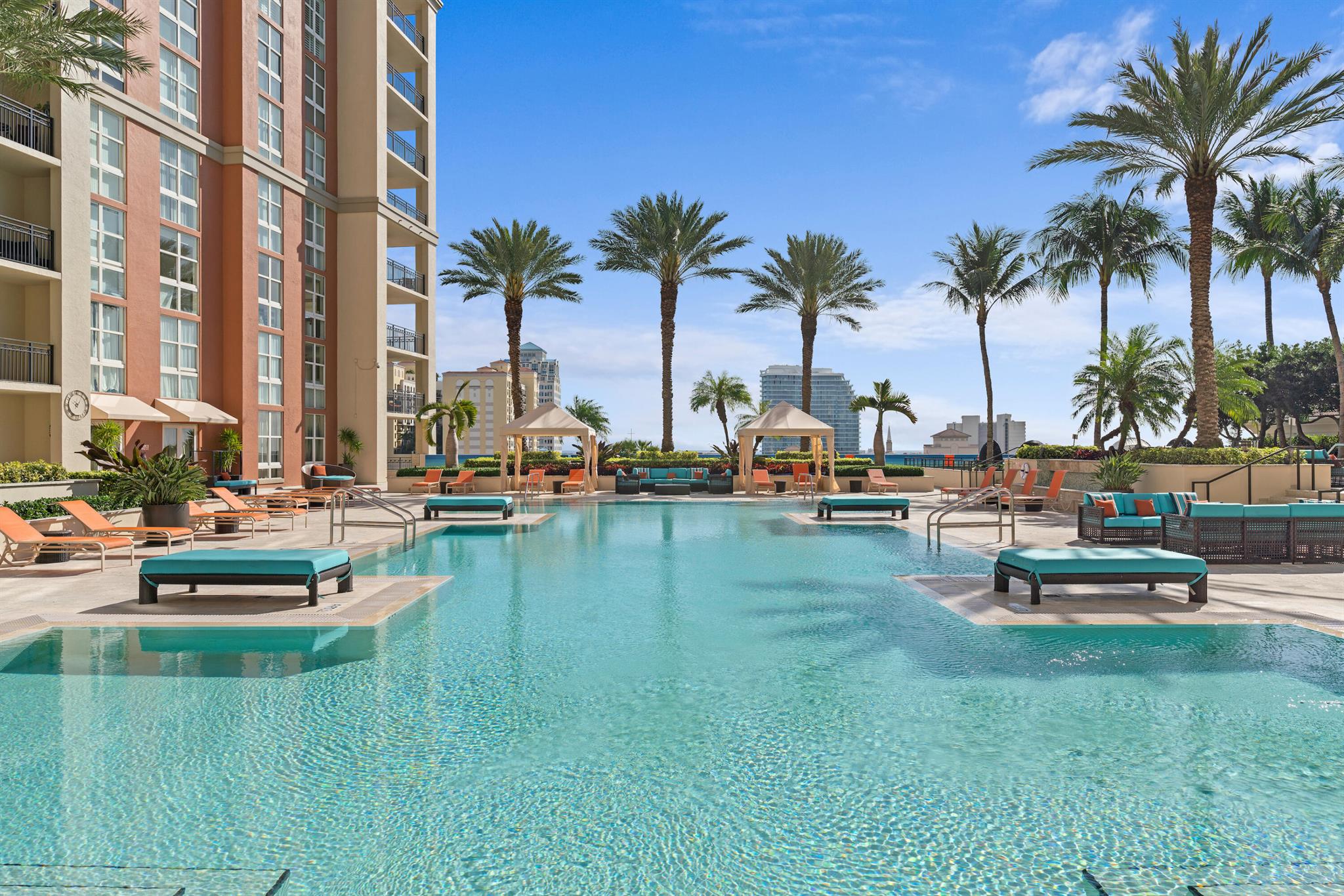 CITYPLACE SOUTH TOWER CON - Residential