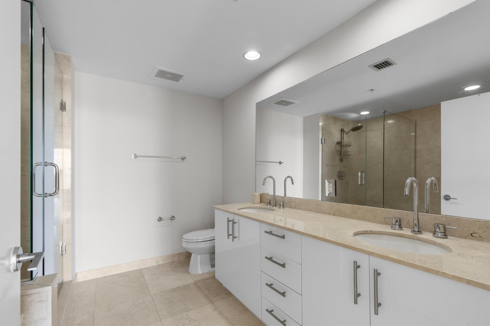 CITYPLACE SOUTH TOWER CON - Residential