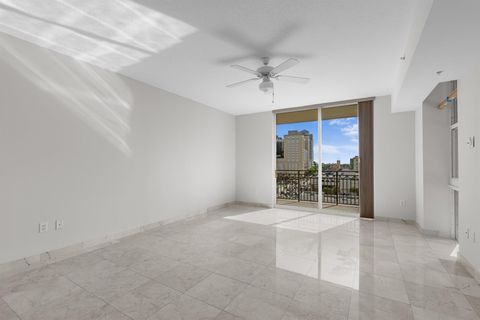Photo of 550 Okeechobee Boulevard #601, West Palm Beach, FL 33401 (MLS # R11135520) Photo of 550 Okeechobee Boulevard #601, West Palm Beach, FL 33401 (MLS # R11135520)