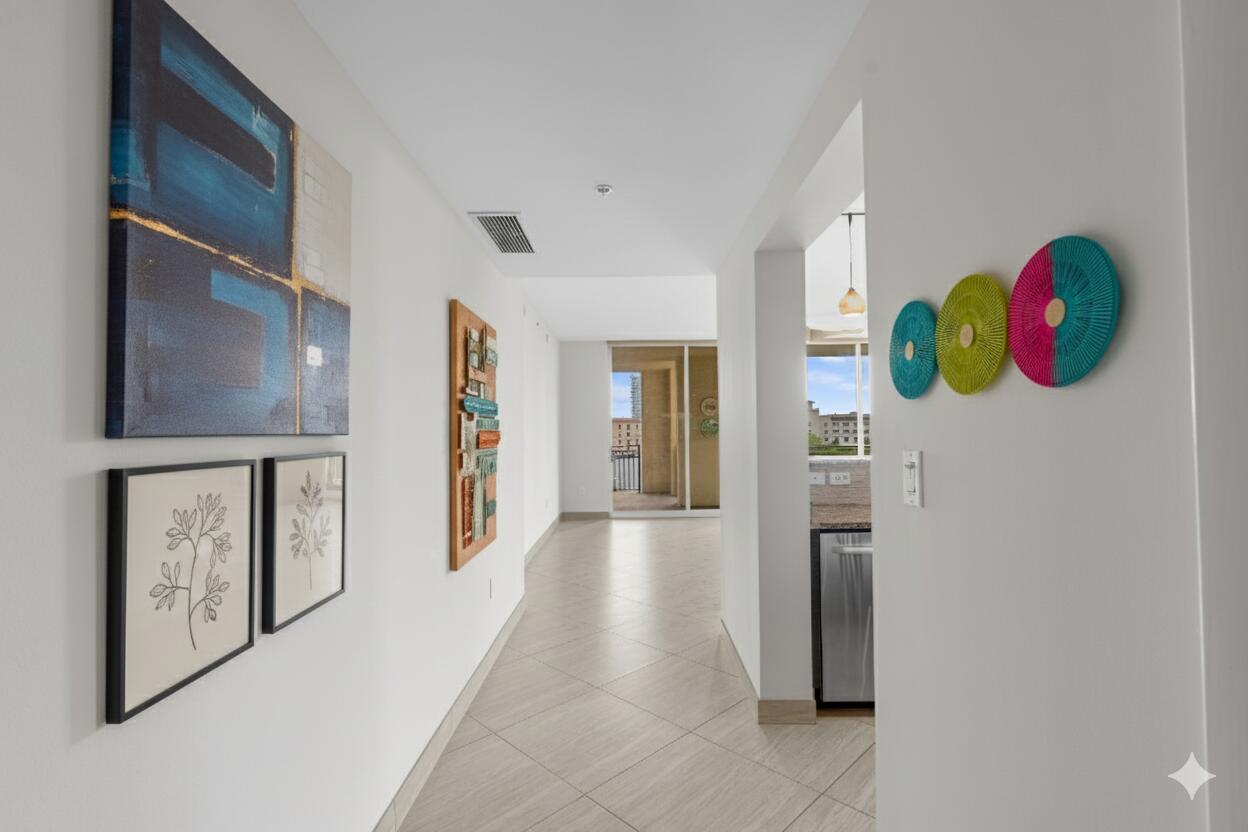 CITYPLACE SOUTH TOWER CON - Residential