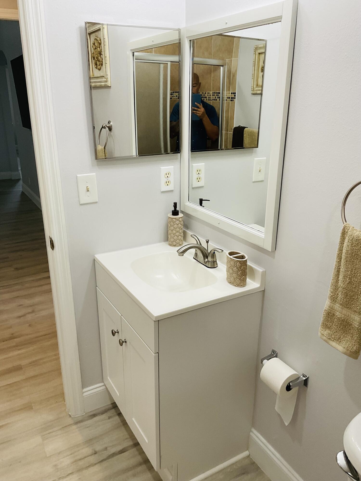 PORT ST LUCIE SECTION 21 - Residential Lease