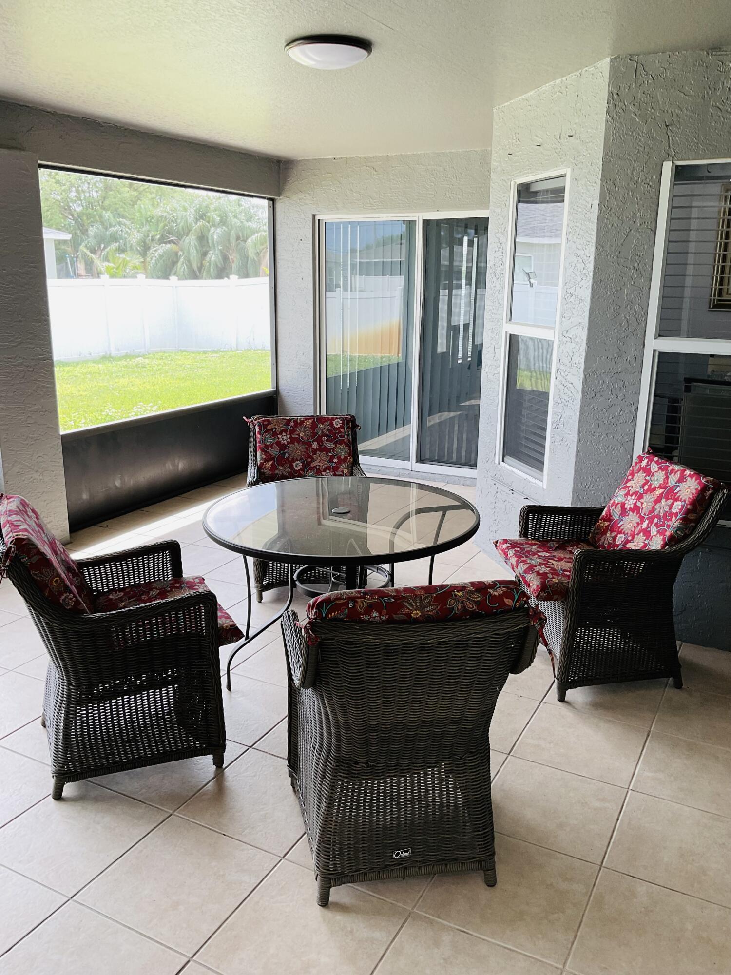 PORT ST LUCIE SECTION 21 - Residential Lease