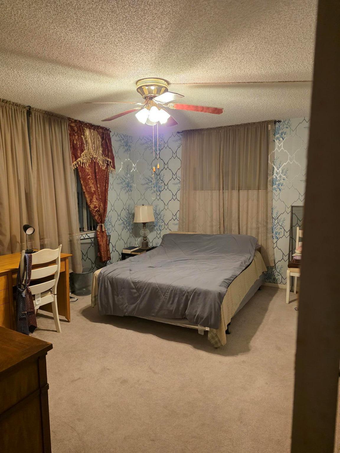 21 OF PALM SPRINGS 3 COND - Residential