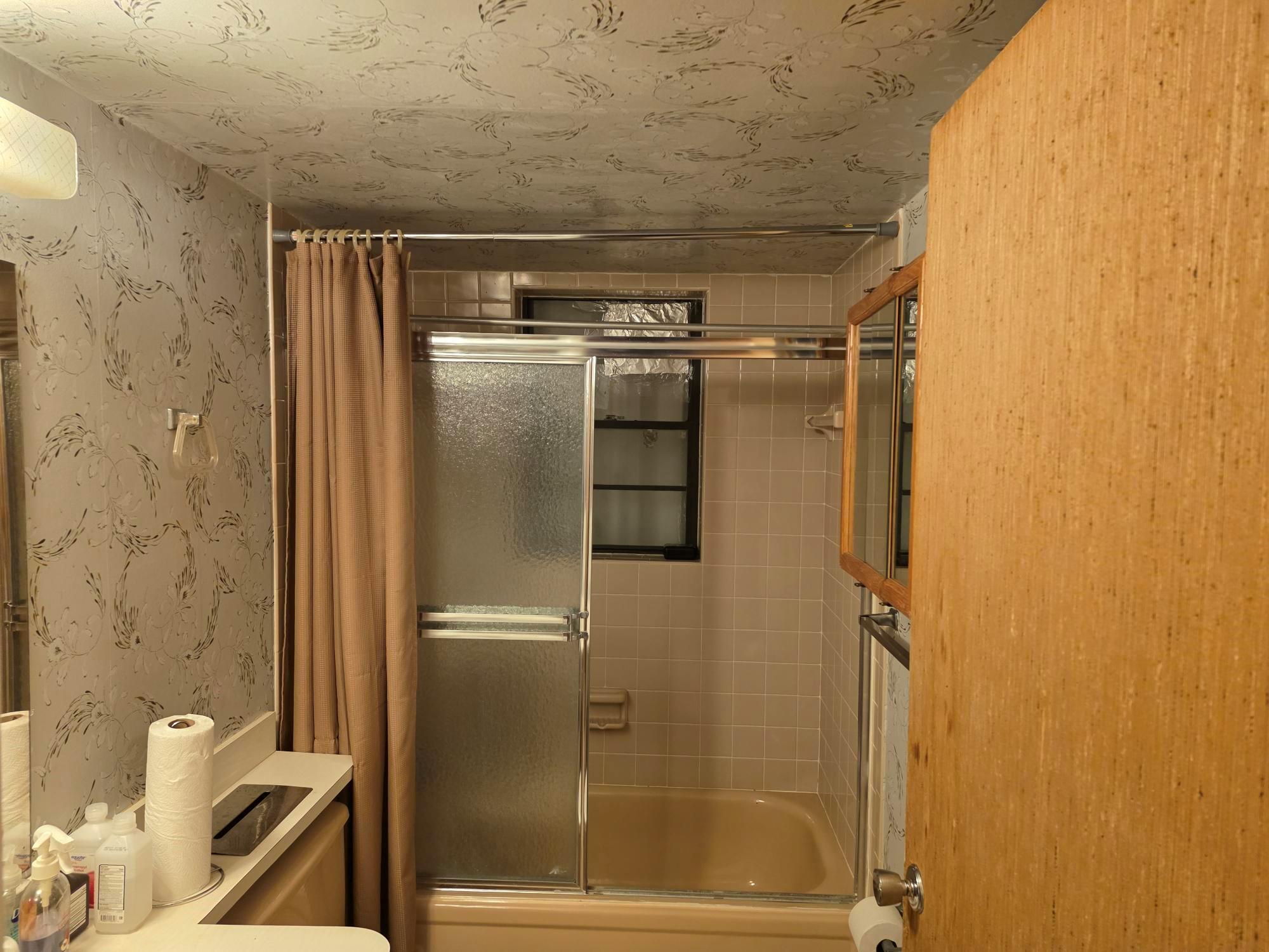 21 OF PALM SPRINGS 3 COND - Residential