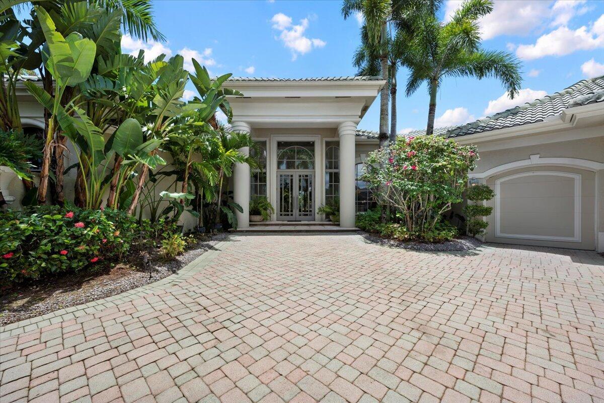 8571 Egret Lakes Lane