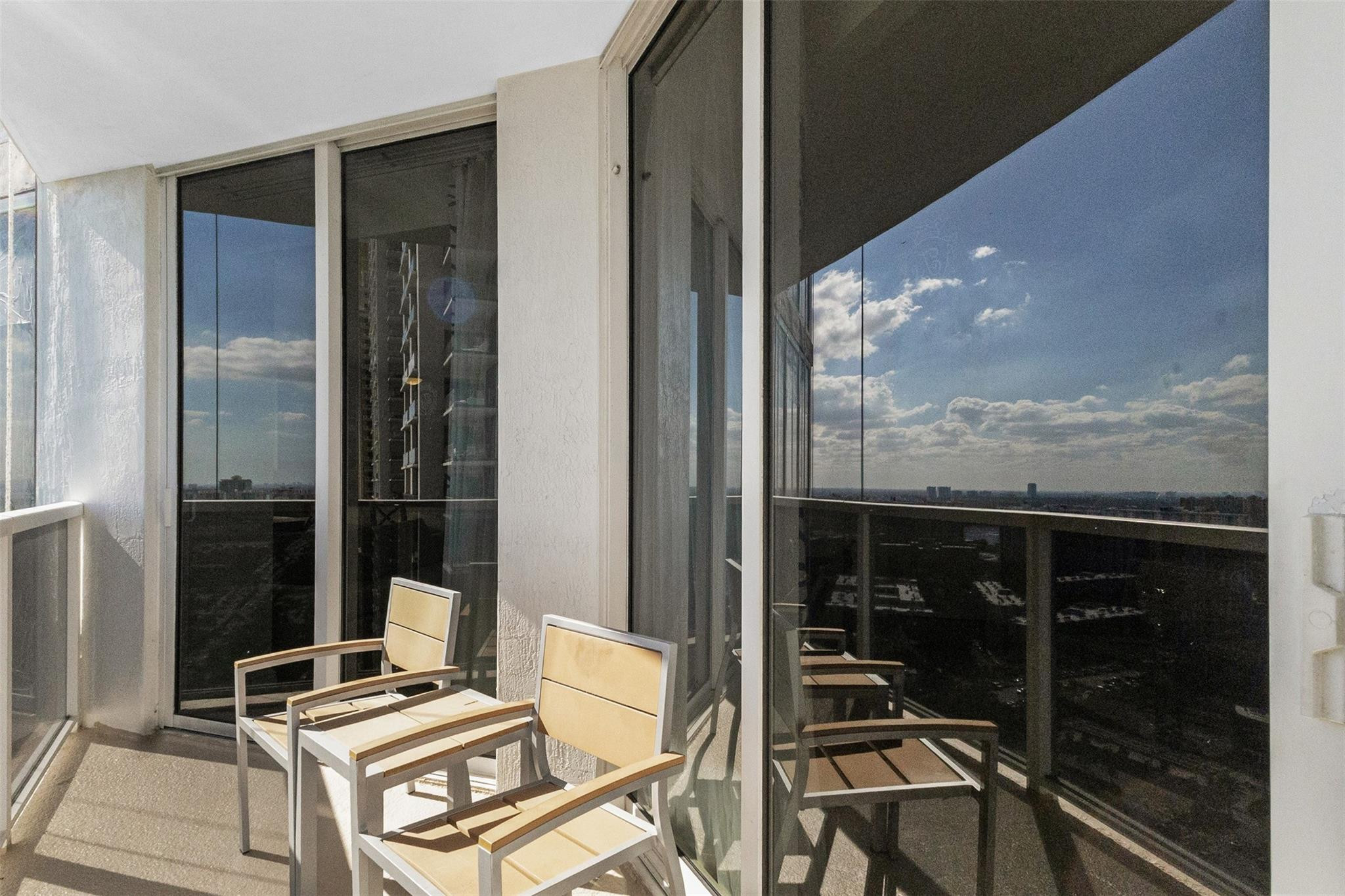 Trump International Beach - Residential