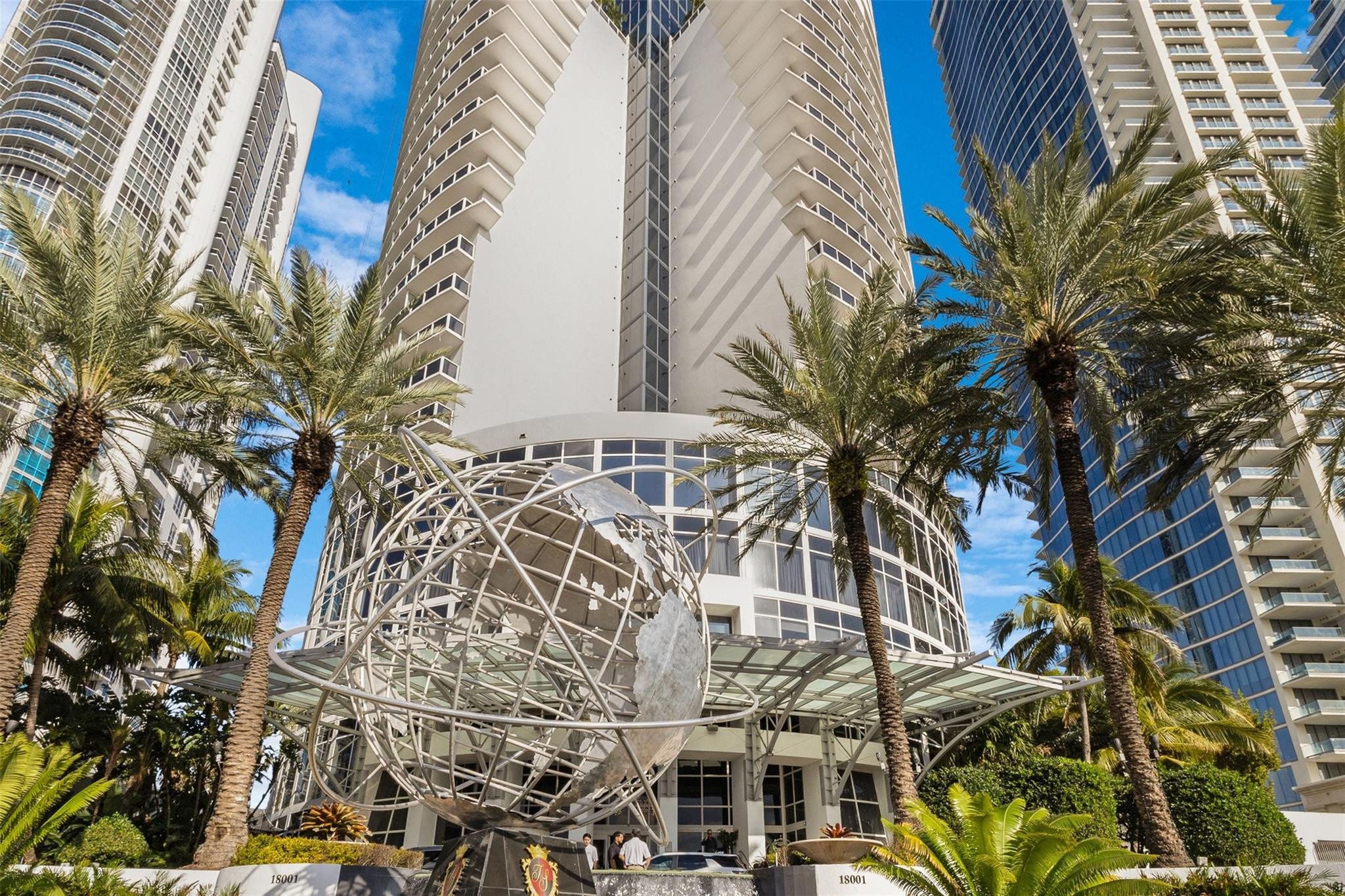 18001 Collins Avenue 2614