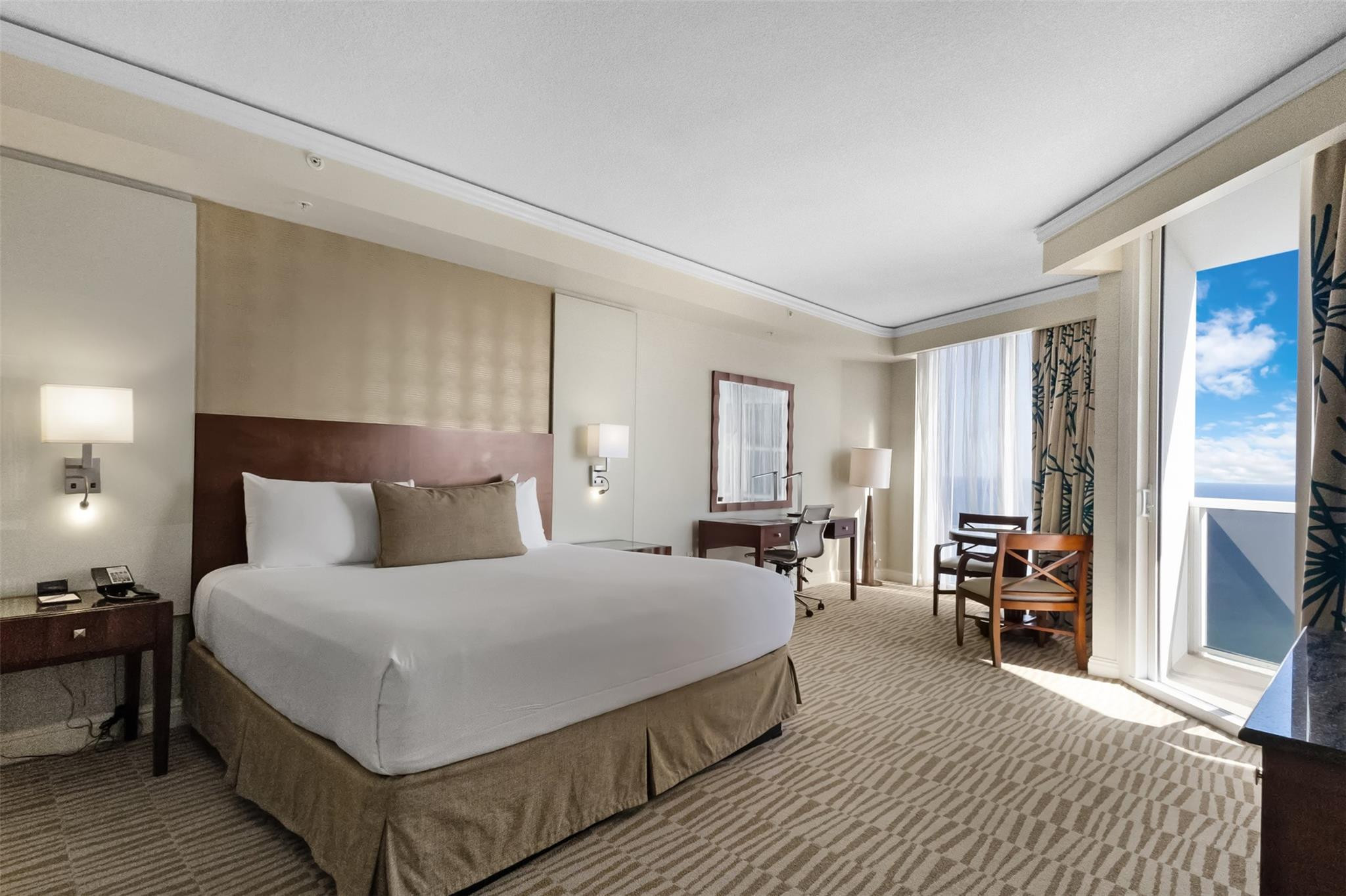 Trump International Beach - Residential