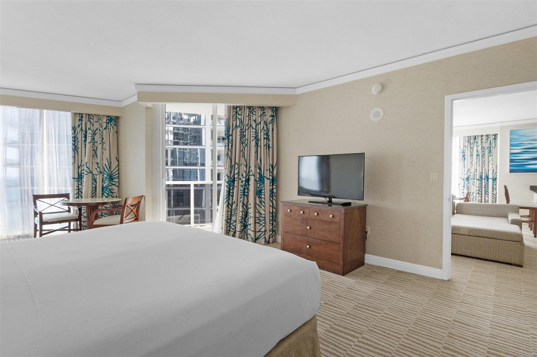 Trump International Beach - Residential