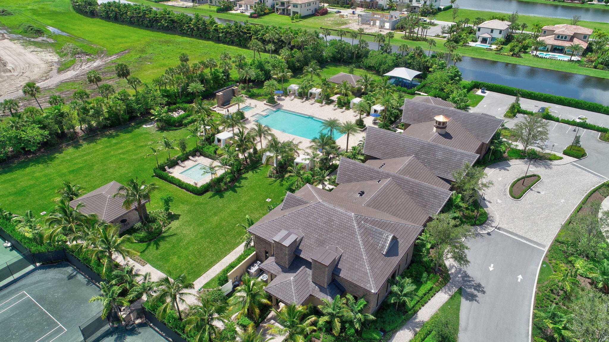 PALM MEADOWS ESTATES - Residential