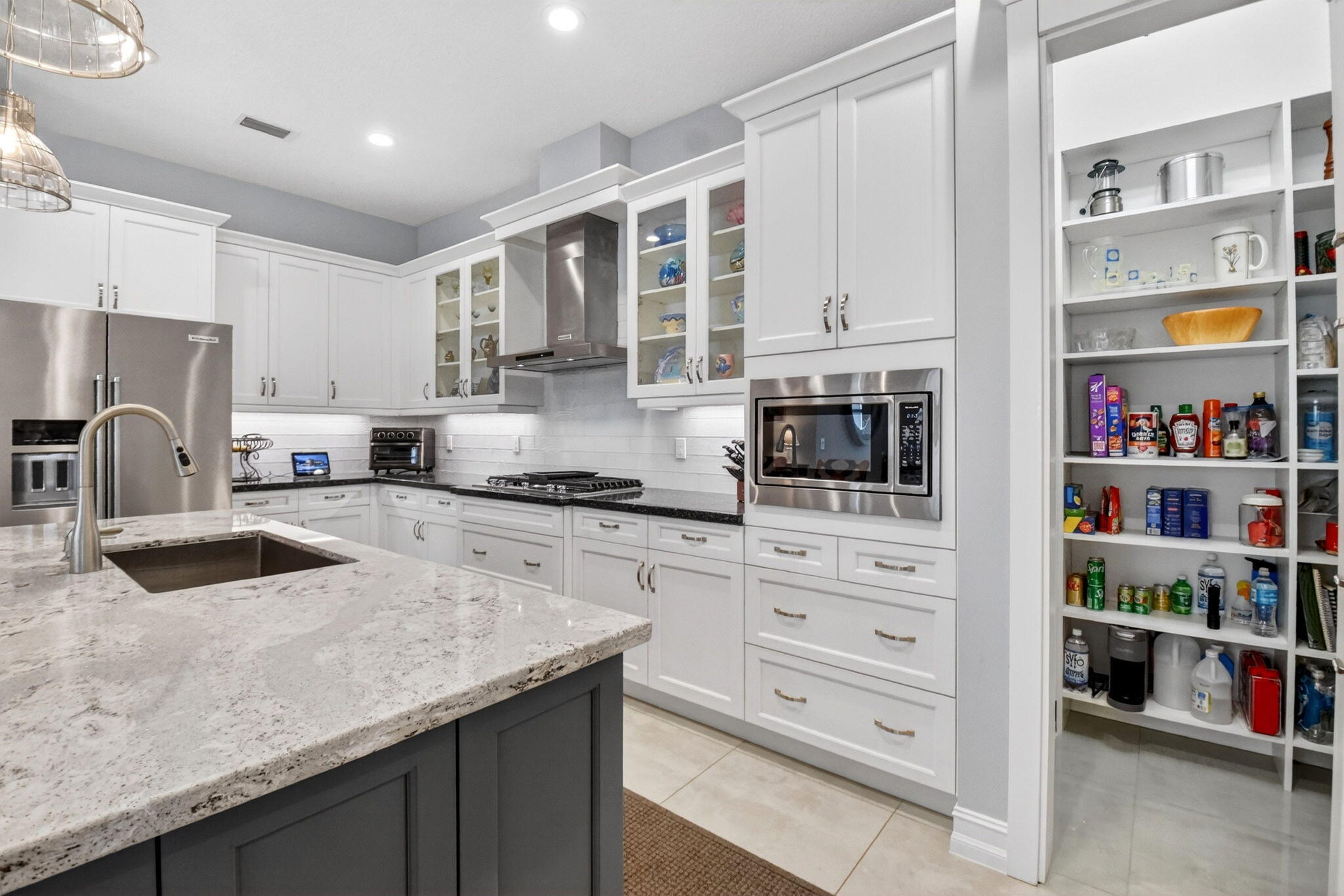 PALM MEADOWS ESTATES - Residential