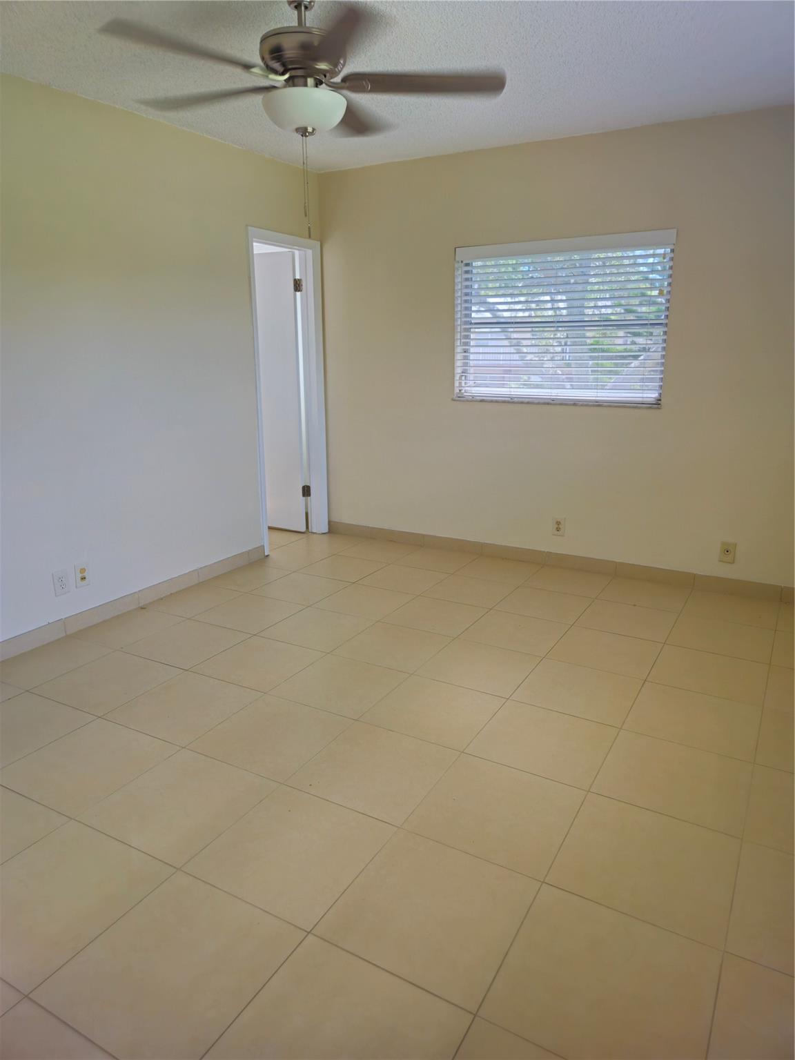 Oriole Gardens 32 - Residential