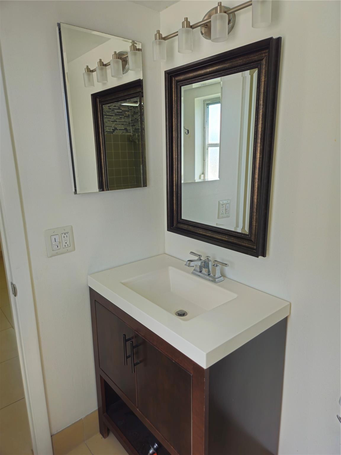 Oriole Gardens 32 - Residential