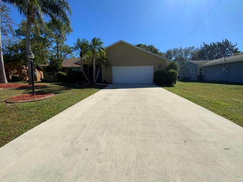 A home in Port St Lucie