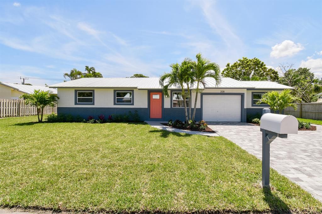 Photo of 208 River Terrace Drive, Jupiter, FL 33469 (MLS # R10706717)
