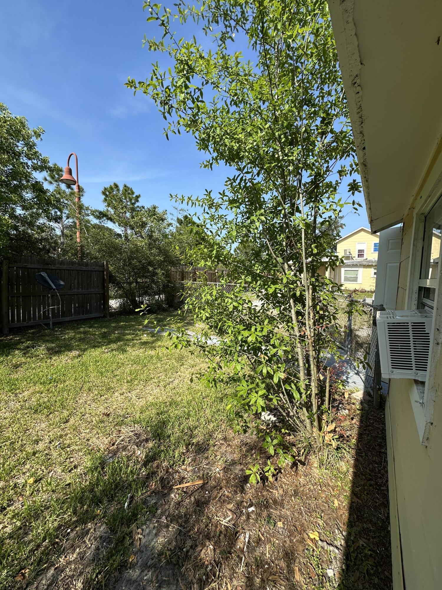 M E GOLDSMITH'S SUBDIVISION - Residential Lease