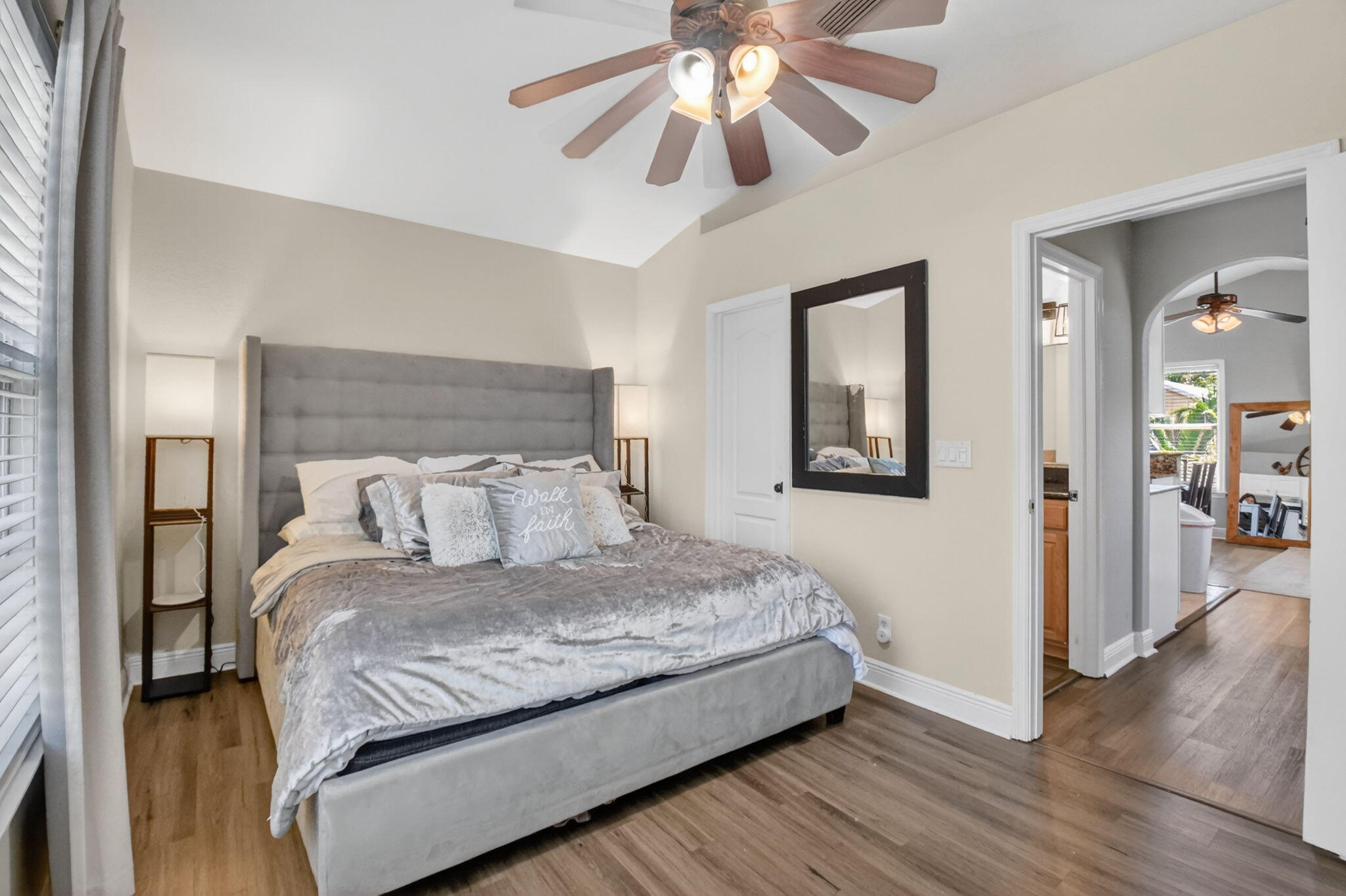 KENWOOD - Residential