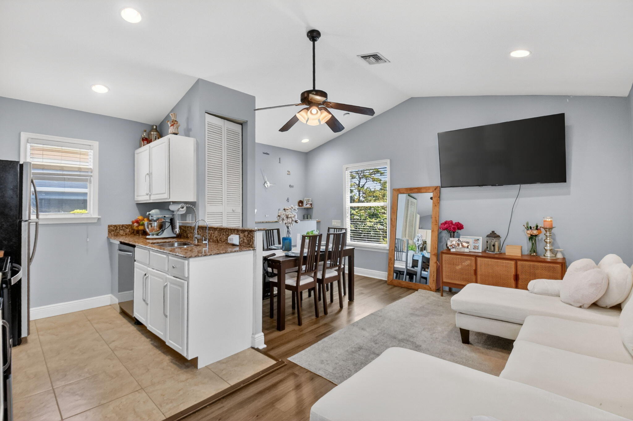 KENWOOD - Residential