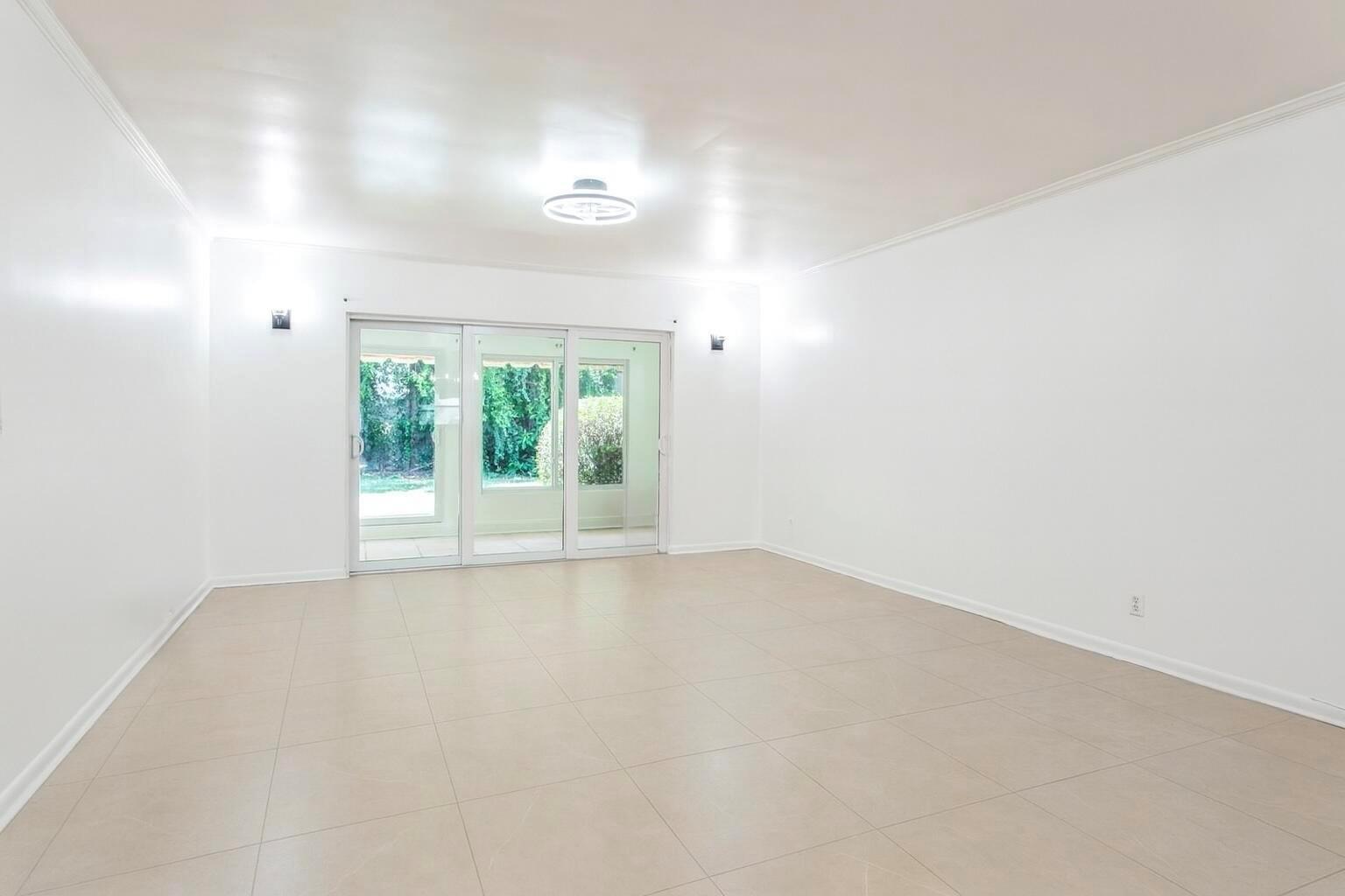 SURF PARK SEVEN CONDO - Residential Lease