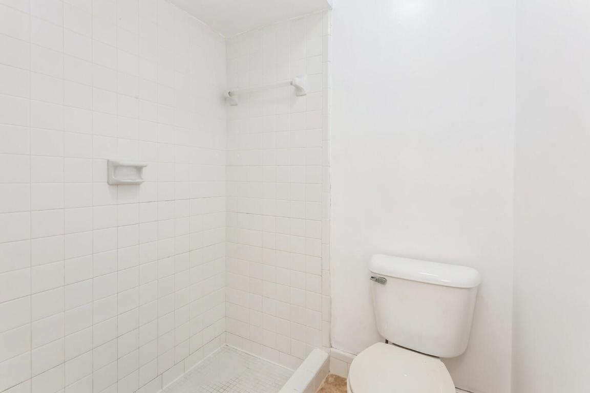 SURF PARK SEVEN CONDO - Residential Lease