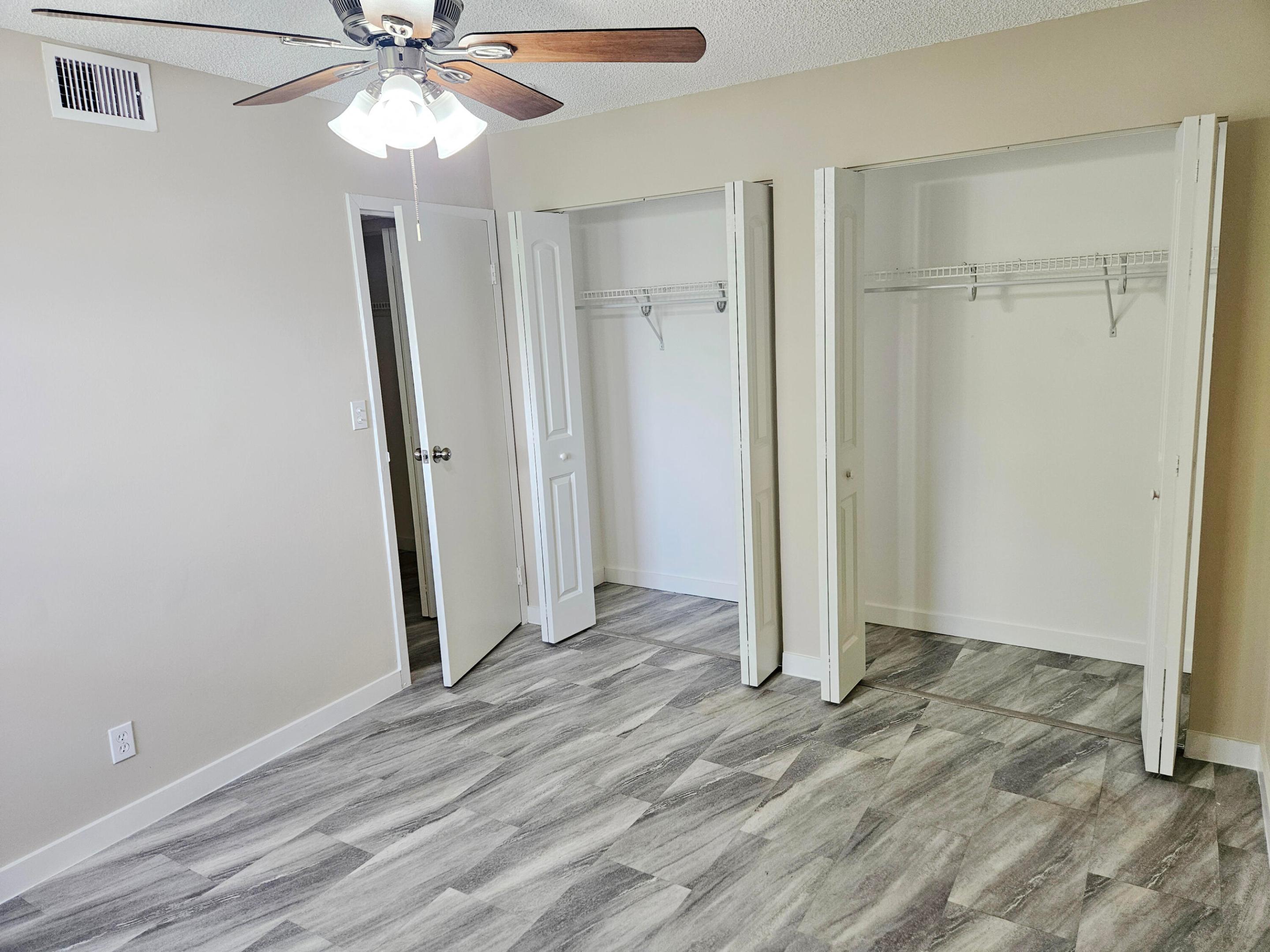 SANDS POINT CONDOMINIUM IV - Residential