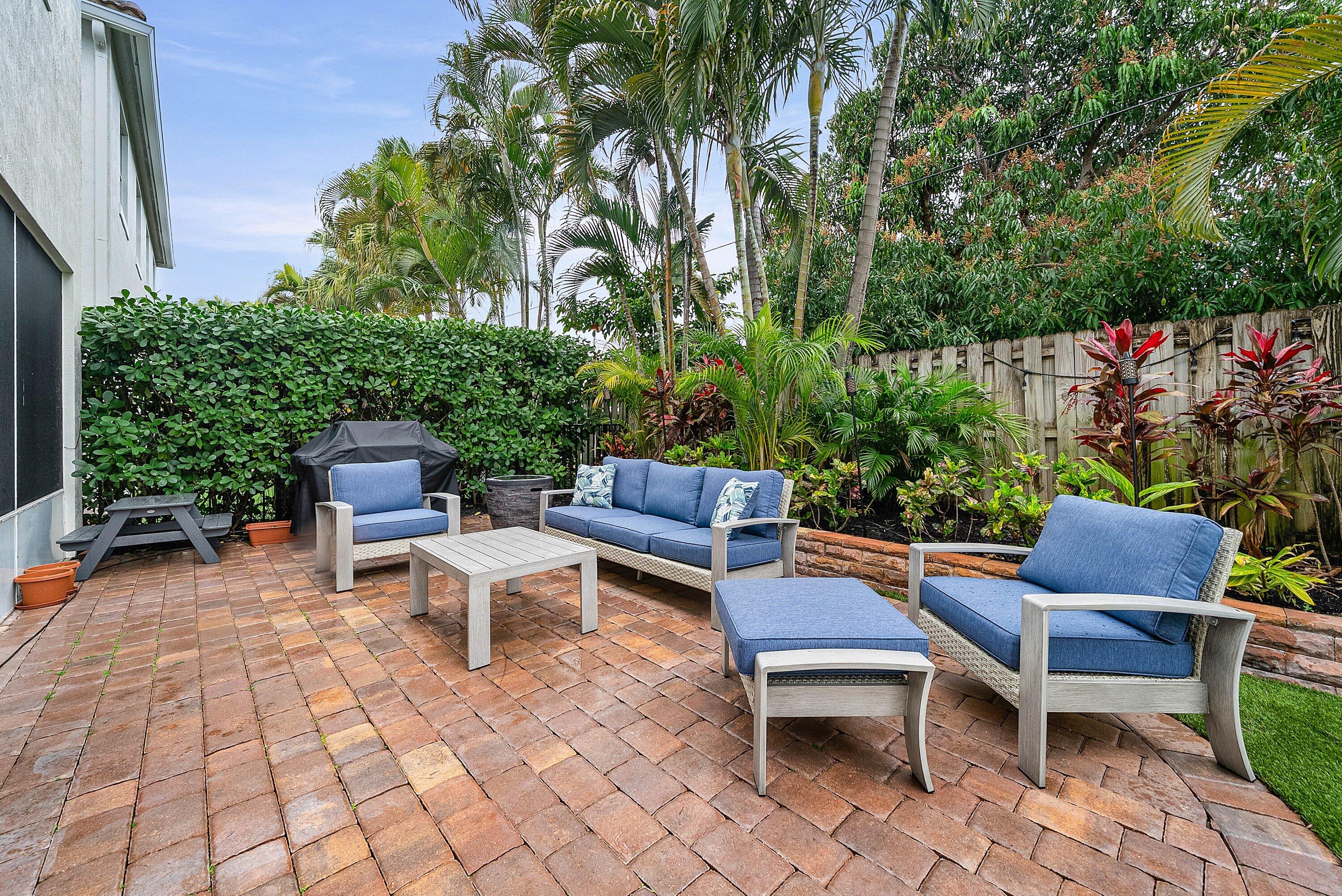 ESTATES AT HERITAGE CLUB - Residential