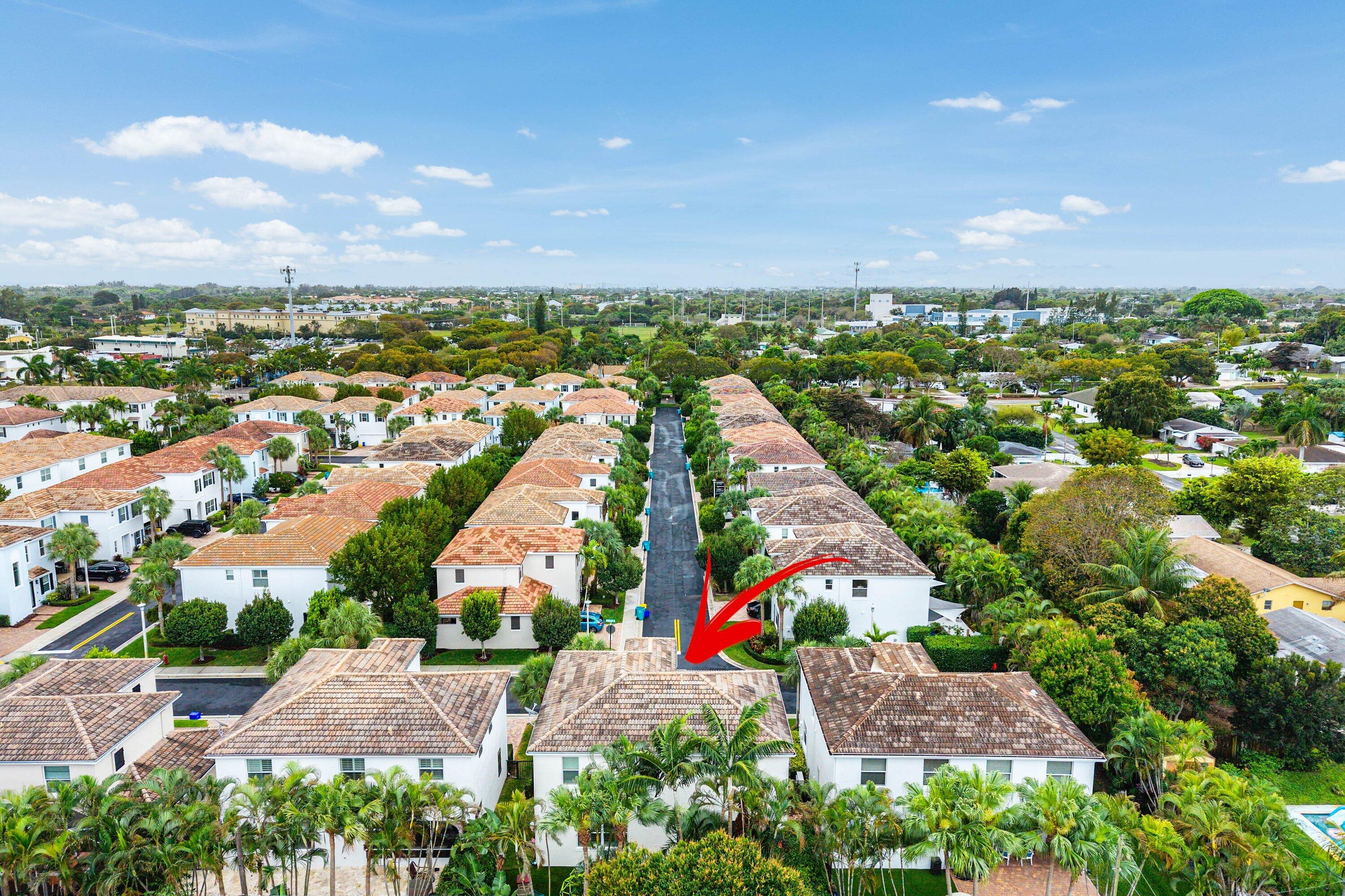 ESTATES AT HERITAGE CLUB - Residential