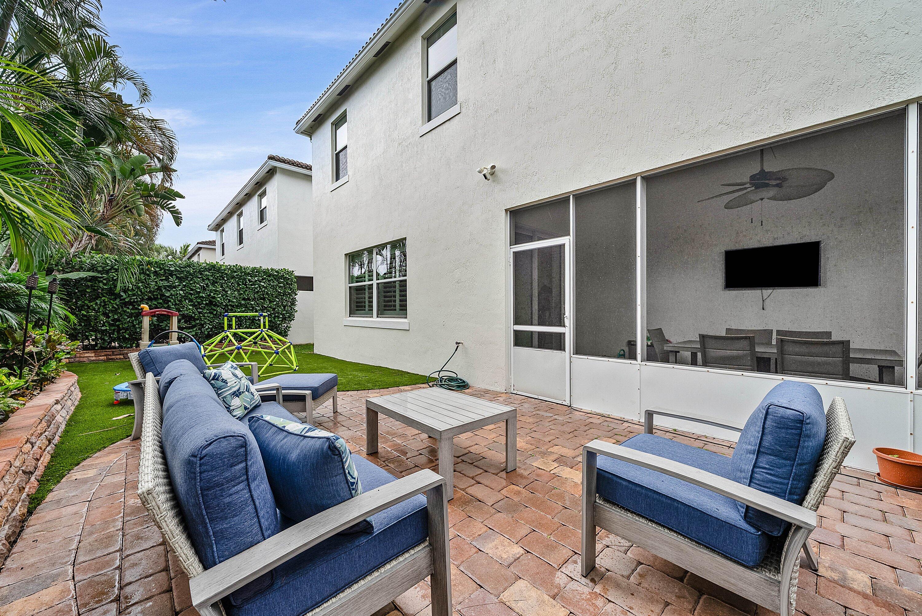 ESTATES AT HERITAGE CLUB - Residential