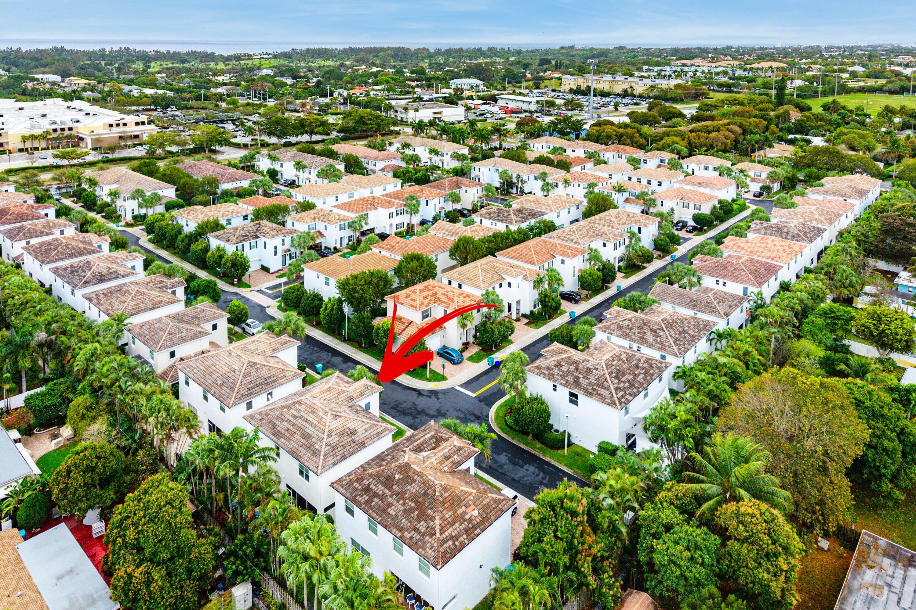 ESTATES AT HERITAGE CLUB - Residential