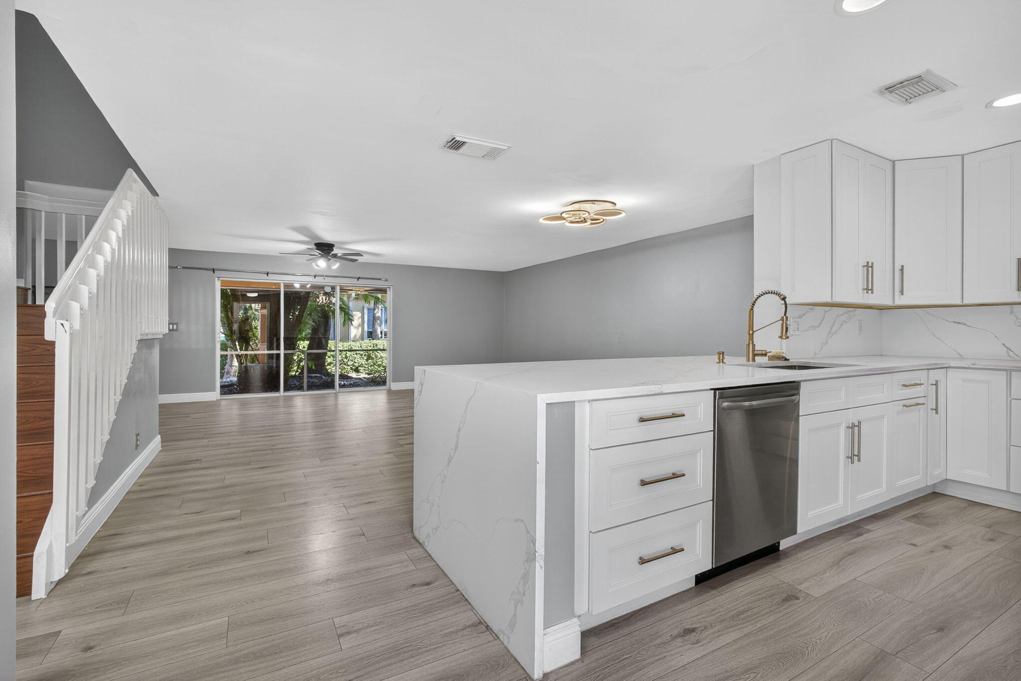 Properties 4771 Pinemore Lane